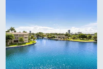 437 NE Golden Isles Dr #9H, Hallandale Beach, FL 33009 - Photo 1