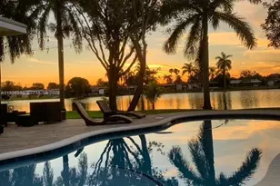 1160 NW 86th Terrace, Pembroke Pines, FL 33024 - Photo 1