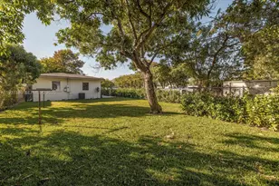 424 NW 53rd St, Miami, FL 33127 - Photo 1