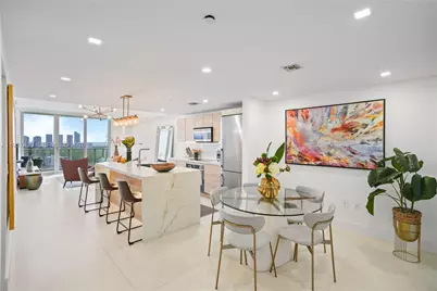16385 Biscayne Blvd #2819, North Miami Beach, FL 33160 - Photo 1
