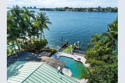 1375 N Biscayne Point Rd, Miami Beach, FL 33141 - Photo 1