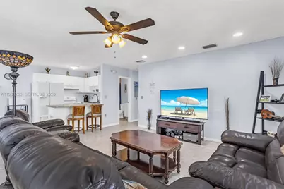 106 Channel Dr #B, Marathon, FL 33050 - Photo 1