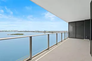 700 NE 24th St, Miami, FL 33137 - Photo 1