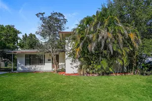 1315 NE 203 St, Miami, FL 33179 - Photo 1