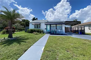 1109 S M St, Lake Worth, FL 33460 - Photo 1