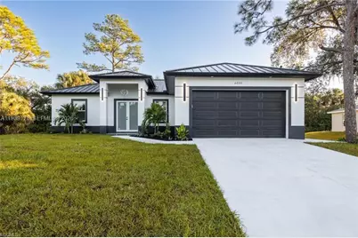 6050 N Moss Cir, Labelle, FL 33935 - Photo 1