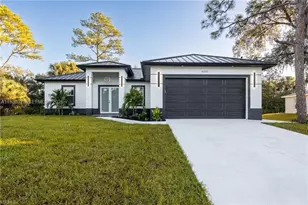 6050 N Moss Cir, Labelle, FL 33935 - Photo 1