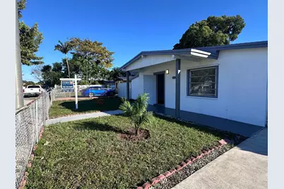 650 SE 1st Pl, Hialeah, FL 33010 - Photo 1