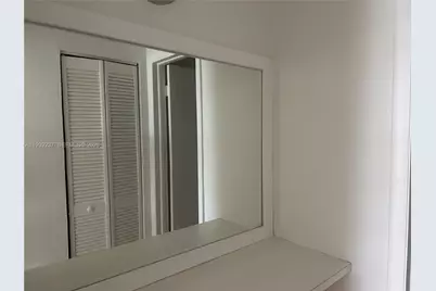 2632 NE 214th St, Miami, FL 33180 - Photo 1