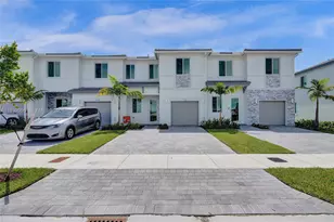 732 SE 13th Ct, Homestead, FL 33034 - Photo 1