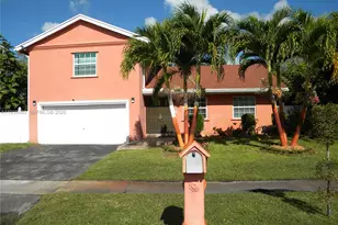 7527 SW 7th Ct, North Lauderdale, FL 33068 - Photo 1