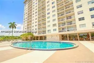 400 Kings Point Dr, Sunny Isles Beach, FL 33160 - Photo 1