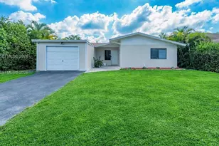 10010 NW 71st Pl, Tamarac, FL 33321 - Photo 1