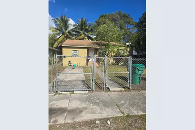 143 NW 69th St #3, Miami, FL 33150 - Photo 1