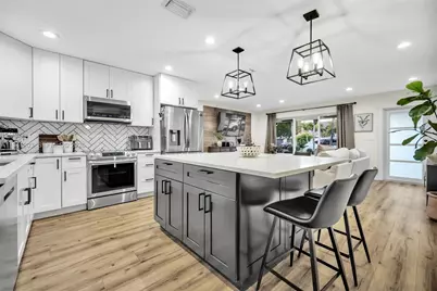 8016 NW 43rd St, Coral Springs, FL 33065 - Photo 1