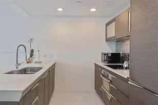 200 Biscayne Blvd Way, Miami, FL 33131 - Photo 1