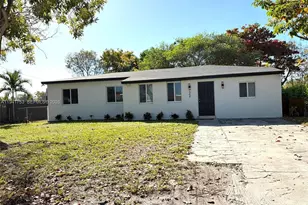 644 NW 146th St, Miami, FL 33168 - Photo 1
