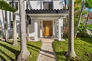 435 W 43rd St, Miami Beach, FL 33140 - Photo 1
