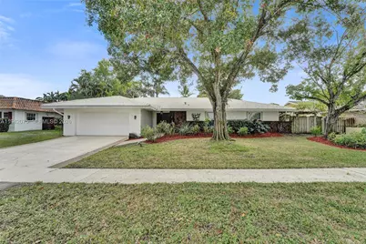 7420 SW 13th St, Plantation, FL 33317 - Photo 1