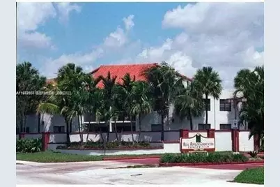 9421 Fontainebleau Blvd #204, Miami, FL 33172 - Photo 1
