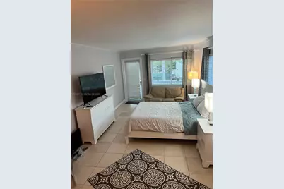 334 Washington Ave #10, Miami Beach, FL 33139 - Photo 1