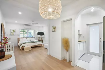 750 Espanola Way #6, Miami Beach, FL 33139 - Photo 1