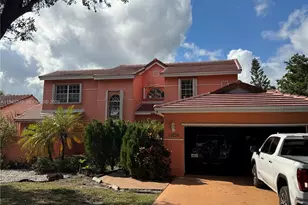 19720 NW 87th Pl, Hialeah, FL 33018 - Photo 1