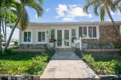 1470 N Treasure Dr, North Bay Village, FL 33141 - Photo 1