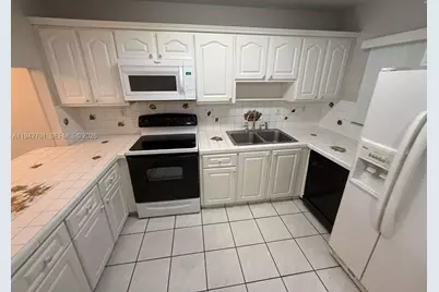 305 W 68th St #519, Hialeah, FL 33014 - Photo 1