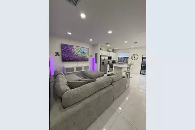 21432 NE 2nd Path #21432, Miami, FL 33179 - Photo 1