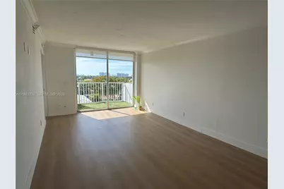 2020 NE 135th St #607, North Miami, FL 33181 - Photo 1