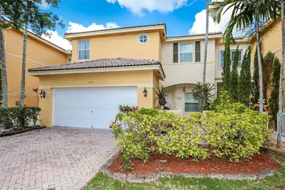 5542 NW 112th Ct, Doral, FL 33178 - Photo 1