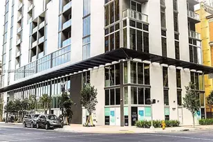 151 SE 1st St, Miami, FL 33131 - Photo 1