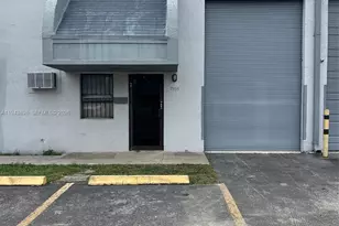 7555 NW 70th St, Miami, FL 33166 - Photo 1