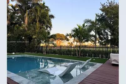5911 Alton Rd, Miami Beach, FL 33140 - Photo 1
