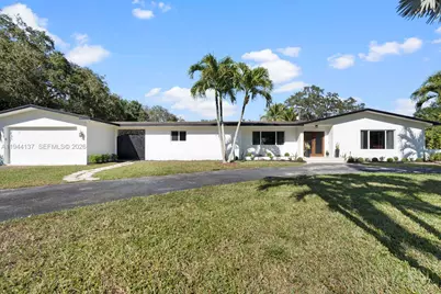 8205 SW 116th St, Miami, FL 33156 - Photo 1
