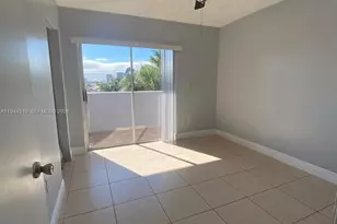 2690 W 76th St, Hialeah, FL 33016 - Photo 11