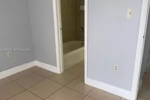 2690 W 76th St, Hialeah, FL 33016 - Photo 15