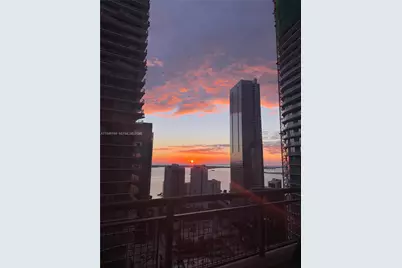 60 SW 13th St #2806, Miami, FL 33130 - Photo 1