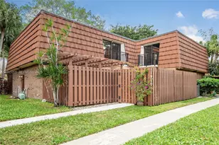 11920 SW 9th Manor, Davie, FL 33325 - Photo 1