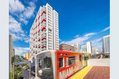 117 SW 10th Street #2206, Miami, FL 33130 - Photo 1