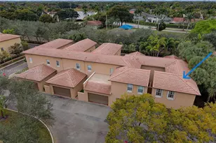 839 SW 147th Ter, Pembroke Pines, FL 33027 - Photo 1