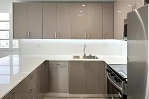 2750 NE 183rd St, Aventura, FL 33160 - Photo 1