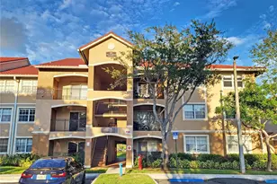 101 SW 117th Ave, Pembroke Pines, FL 33025 - Photo 1