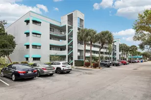 4725 E Lucerne Lakes Blvd E, Lake Worth, FL 33467 - Photo 1