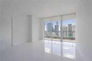 92 SW 3rd St, Miami, FL 33130 - Photo 1