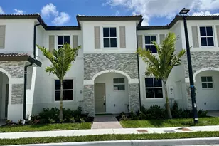 2713 SE 26th Rd, Homestead, FL 33035 - Photo 1