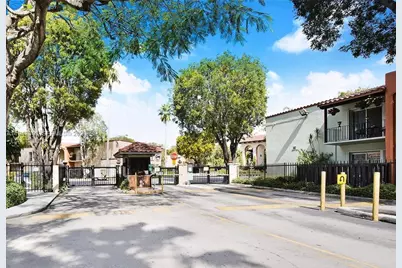 10810 N Kendall Dr #Q5, Miami, FL 33176 - Photo 1