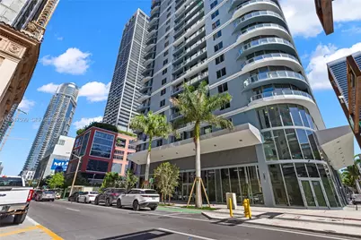 121 NE 5 Street #1204, Miami, FL 33132 - Photo 1
