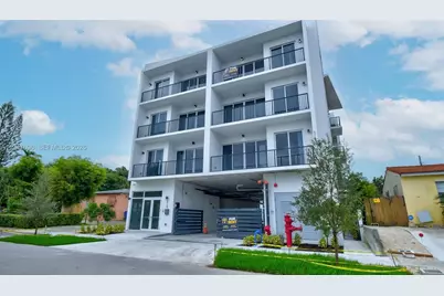 2010 SW 25th Ter #302, Miami, FL 33133 - Photo 1